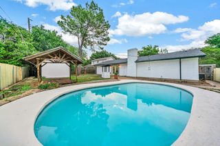 817 Savannah Way, Bedford, TX 76022