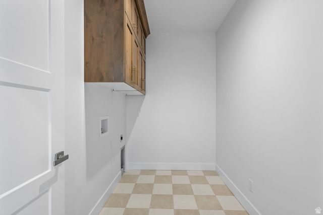 728 E MOUNTAIN RD, North Ogden, UT 84414