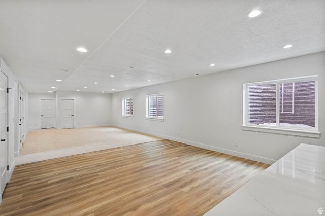 728 E MOUNTAIN RD, North Ogden, UT 84414