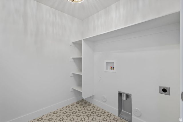 728 E MOUNTAIN RD, North Ogden, UT 84414