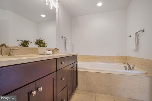 6262 CASDIN DR, Alexandria, VA 22310