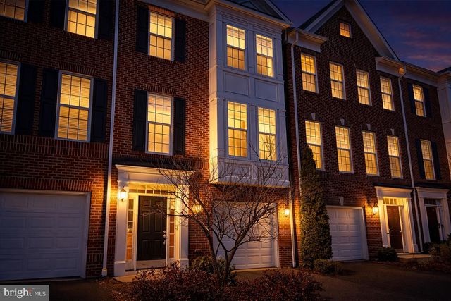 6262 CASDIN DR, Alexandria, VA 22310