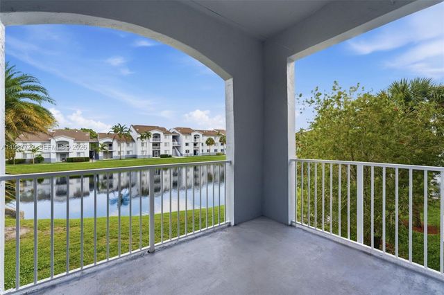 2640 S University Dr 230, Davie, FL 33328