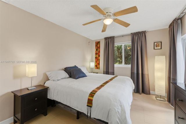 2640 S University Dr 230, Davie, FL 33328