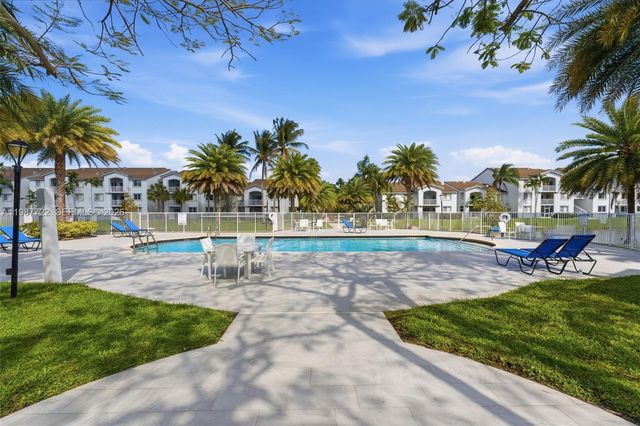 2640 S University Dr 230, Davie, FL 33328