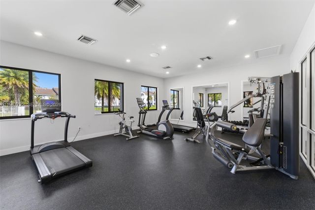 2640 S University Dr 230, Davie, FL 33328