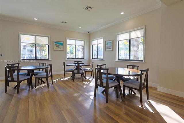 2640 S University Dr 230, Davie, FL 33328