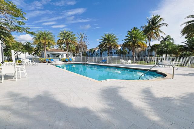 2640 S University Dr 230, Davie, FL 33328