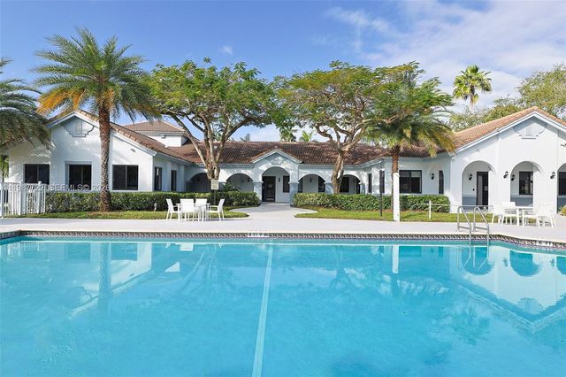 2640 S University Dr 230, Davie, FL 33328