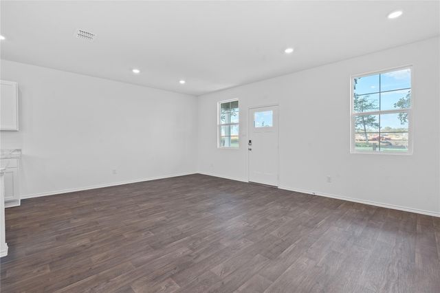 210 CONSTANZA TRL, Bastrop, TX 78602