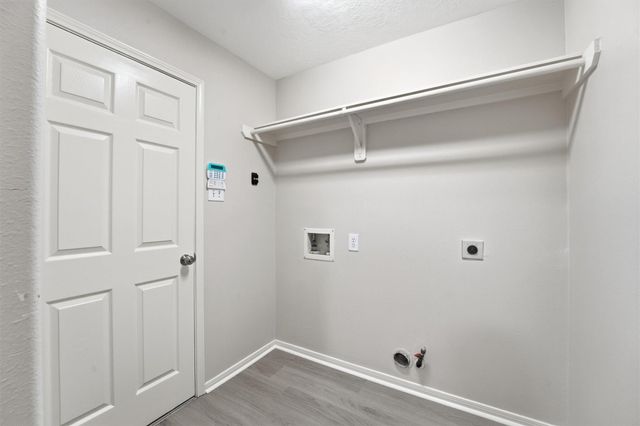 8203 Poplar Court, Baytown, TX 77523