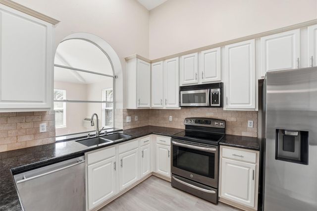 8203 Poplar Court, Baytown, TX 77523