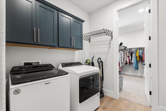 8501 Hillock TER, Austin, TX 78744