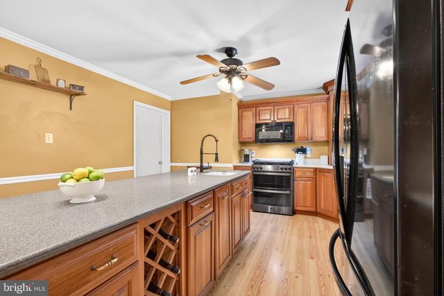 9 STORY ST, New Egypt, NJ 08533