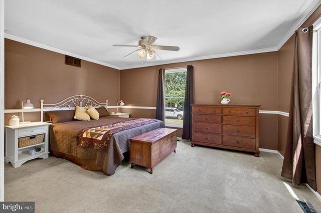 9 STORY ST, New Egypt, NJ 08533