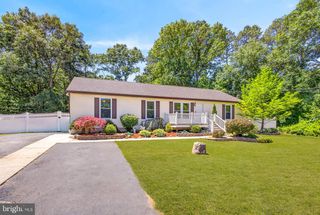 9 STORY ST, New Egypt, NJ 08533