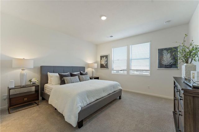 18635 W 205th Street, Spring Hill, KS 66083