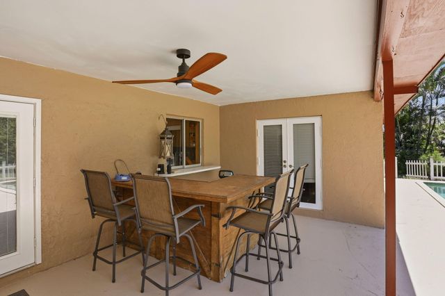 128 Barberton Road, Lake Worth, FL 33467