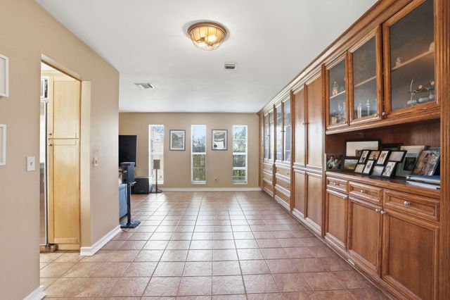 128 Barberton Road, Lake Worth, FL 33467