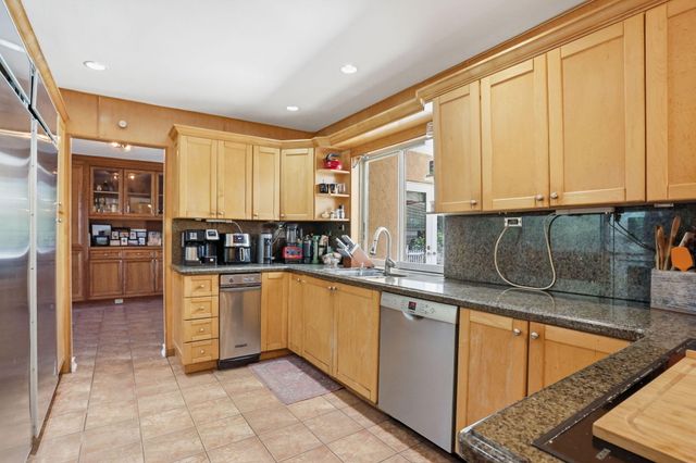 128 Barberton Road, Lake Worth, FL 33467