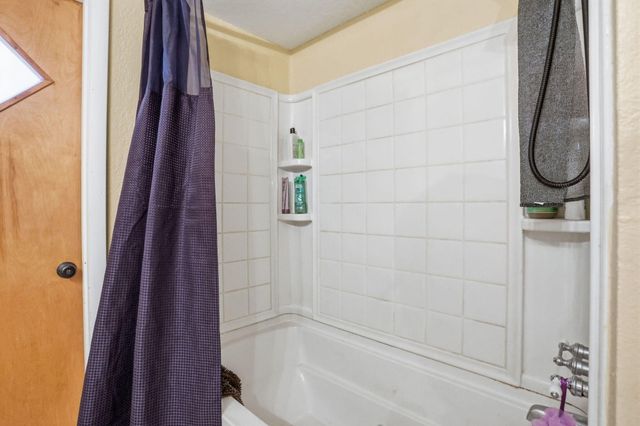 128 Barberton Road, Lake Worth, FL 33467