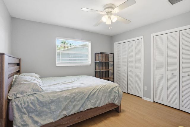 128 Barberton Road, Lake Worth, FL 33467