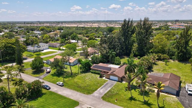 128 Barberton Road, Lake Worth, FL 33467
