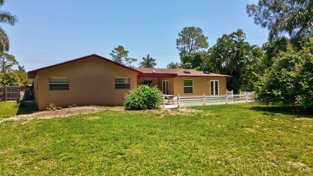 128 Barberton Road, Lake Worth, FL 33467