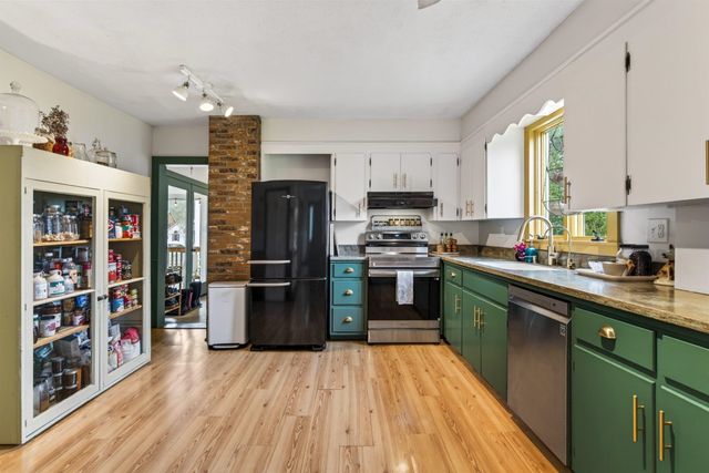3677 US-5, Westminster, VT 05158