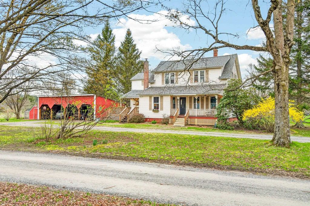 3677 US-5, Westminster, VT 05158