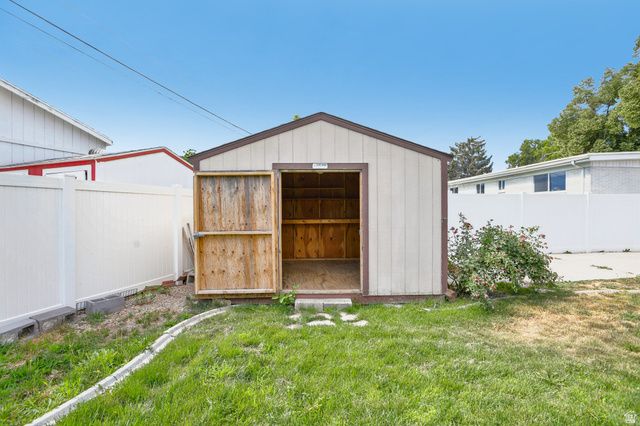 5777 S SAGEWOOD DR, Murray, UT 84107