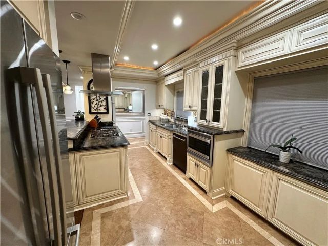 323 S Astell Avenue, West Covina, CA 91790