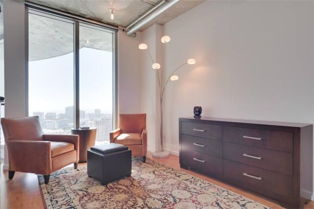 690 SW 1st Court Ph2-21, Miami, FL 33130