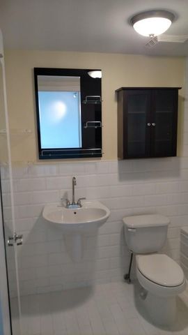 690 SW 1st Court Ph2-21, Miami, FL 33130
