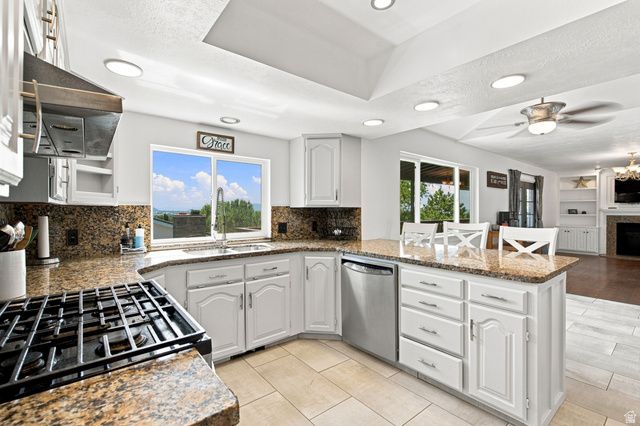 132 E 2050 N, Centerville, UT 84014