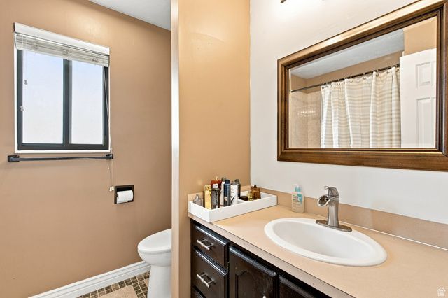132 E 2050 N, Centerville, UT 84014