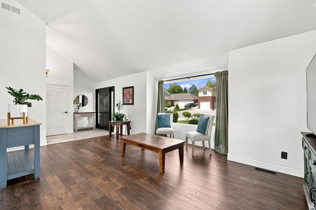 132 E 2050 N, Centerville, UT 84014
