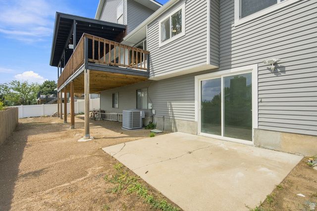 132 E 2050 N, Centerville, UT 84014