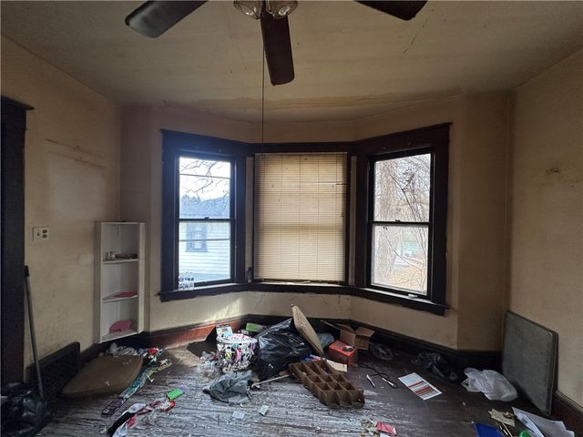 1013 W Washington Street, New Castle, PA 16101