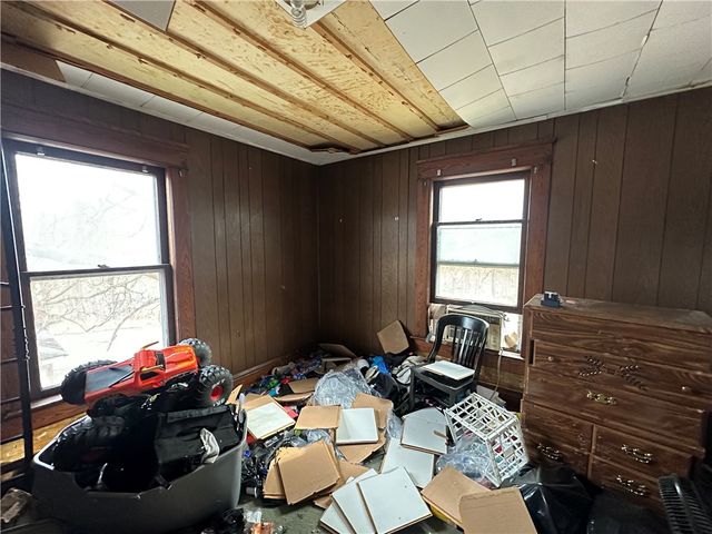 1013 W Washington Street, New Castle, PA 16101