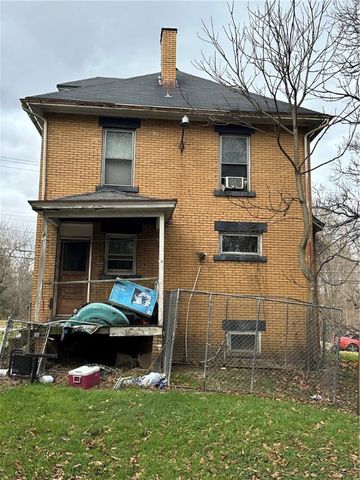 1013 W Washington Street, New Castle, PA 16101