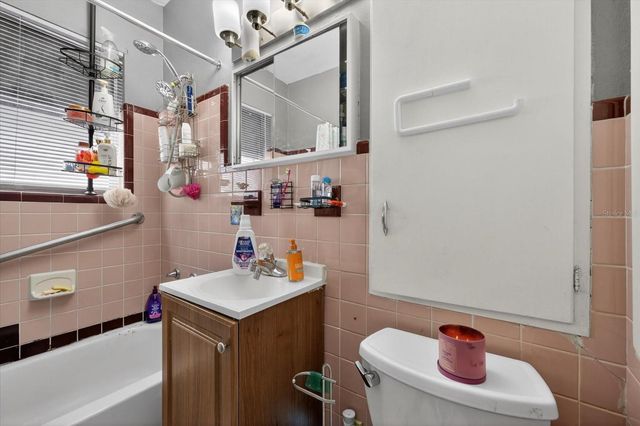 611 N BRADFORD AVENUE, Tampa, FL 33609