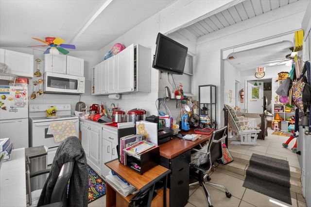 611 N BRADFORD AVENUE, Tampa, FL 33609