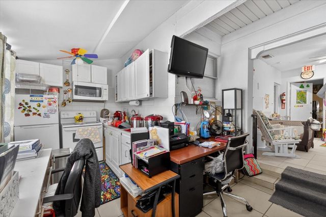 611 N BRADFORD AVENUE, Tampa, FL 33609