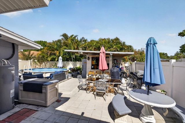 611 N BRADFORD AVENUE, Tampa, FL 33609