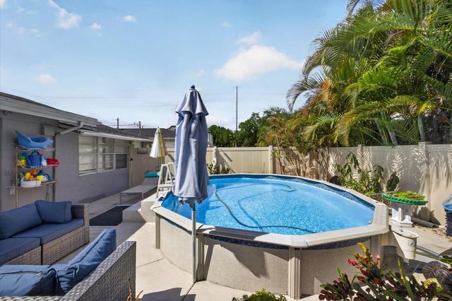 611 N BRADFORD AVENUE, Tampa, FL 33609