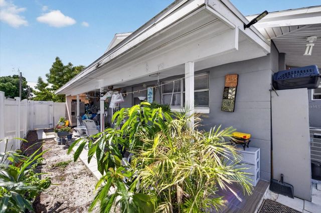 611 N BRADFORD AVENUE, Tampa, FL 33609