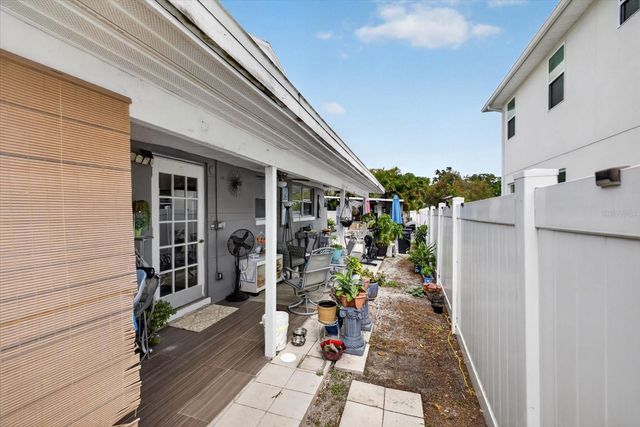 611 N BRADFORD AVENUE, Tampa, FL 33609