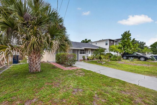 611 N BRADFORD AVENUE, Tampa, FL 33609