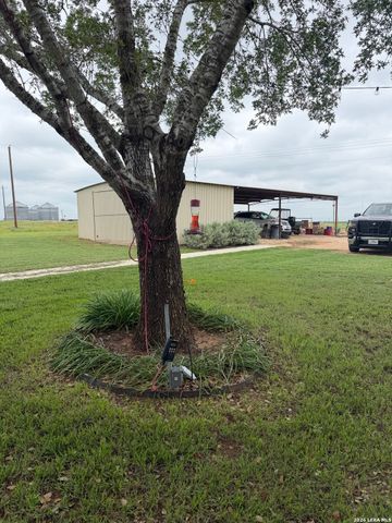1635 County Road 409, Stockdale, TX 78160
